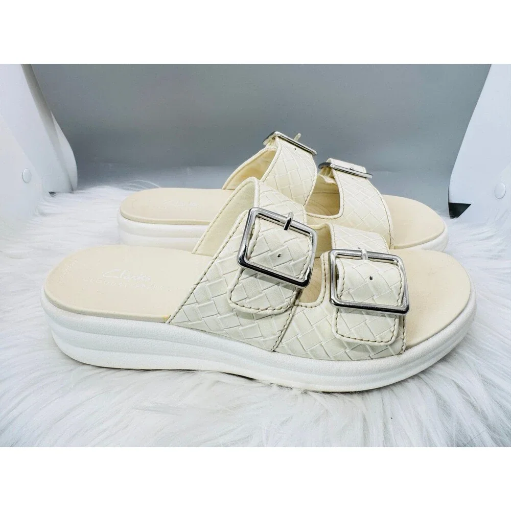 Clarks Cloudsteppers Drift Buckle Sandals Women’s Size 8 Sand platform chunky